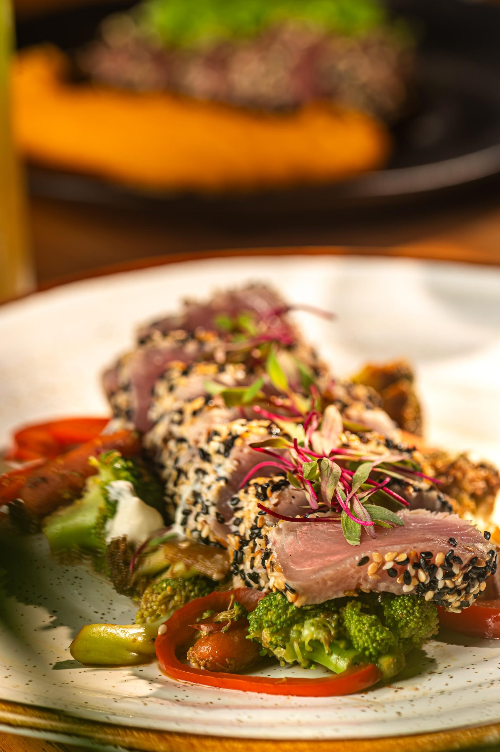 Rocco - Atum em Crosta de Gergelim - Foto: Tomás Vélez