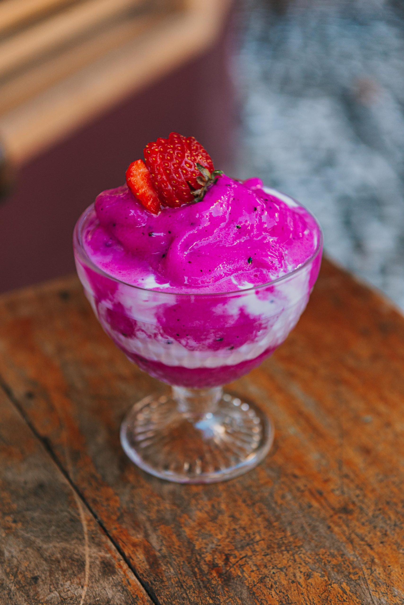 Cardin - Pitaya com Iogurte e Frutas