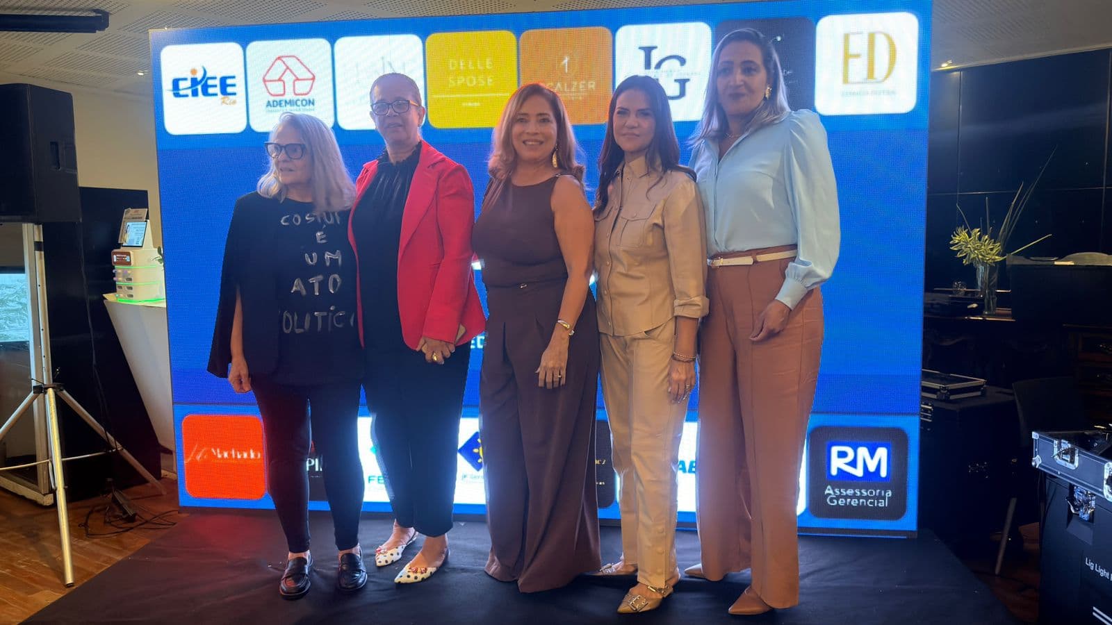 Elas & Negócios