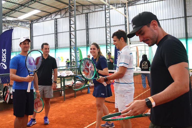 PlayTennis e Pró Spin reúnem amantes do tênis em experiência inédita de teste de raquetes em São Paulo