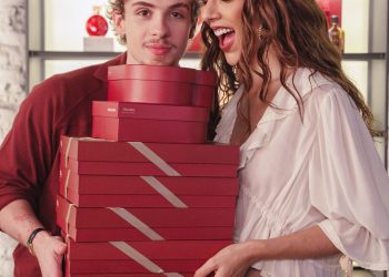 Pela primeira vez em um comercial de Dia dos Namorados, Marina Sena e Juliano Floss estrelam campanha do Boticário