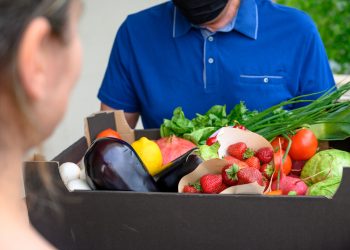 Do armazenamento ao transporte: como funciona a logística de alimentos perecíveis