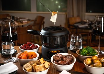 Skylab lança Festival de Fondue para aquecer o inverno carioca