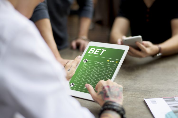 Restrições à publicidade de bets avançam do Rio para Belo Horizonte e ampliam debate sobre proteção ao apostador