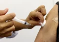 vacinação lucros