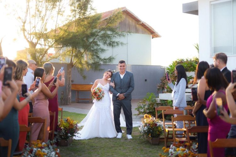 Mês dos Pais: muito além da entrada no altar, o papel do pai na cerimônia de casamento ganha novo significado