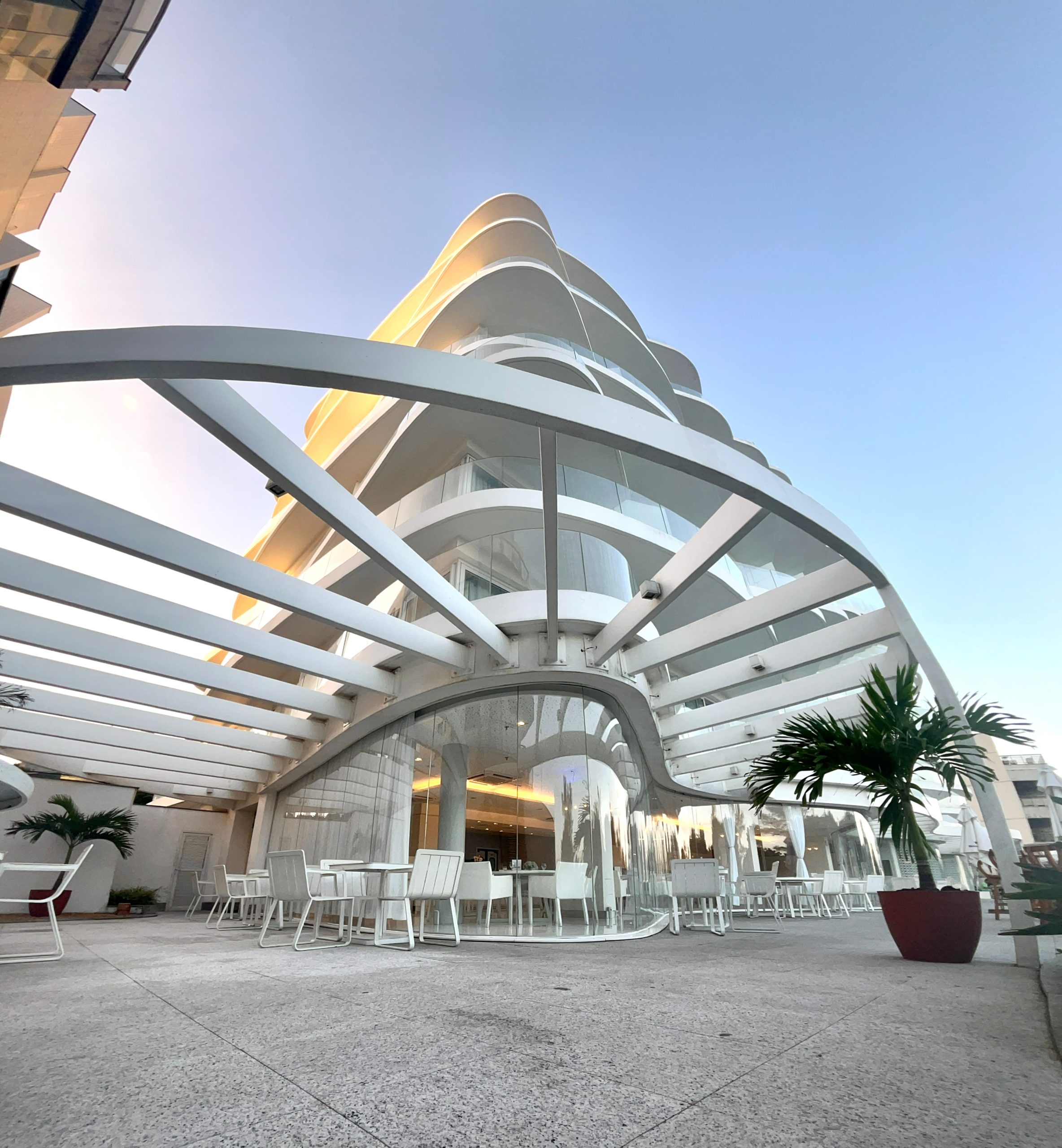 CDesign Hotel promove Almoço Especial de Dia das Crianças à beira-mar