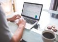SEO, GEO e Google Ads: como dividir a presença da sua empresa entre busca, IA e anúncio