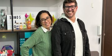 Flavia Morizono, da Joia, e Zéh Barreto, da Mottor