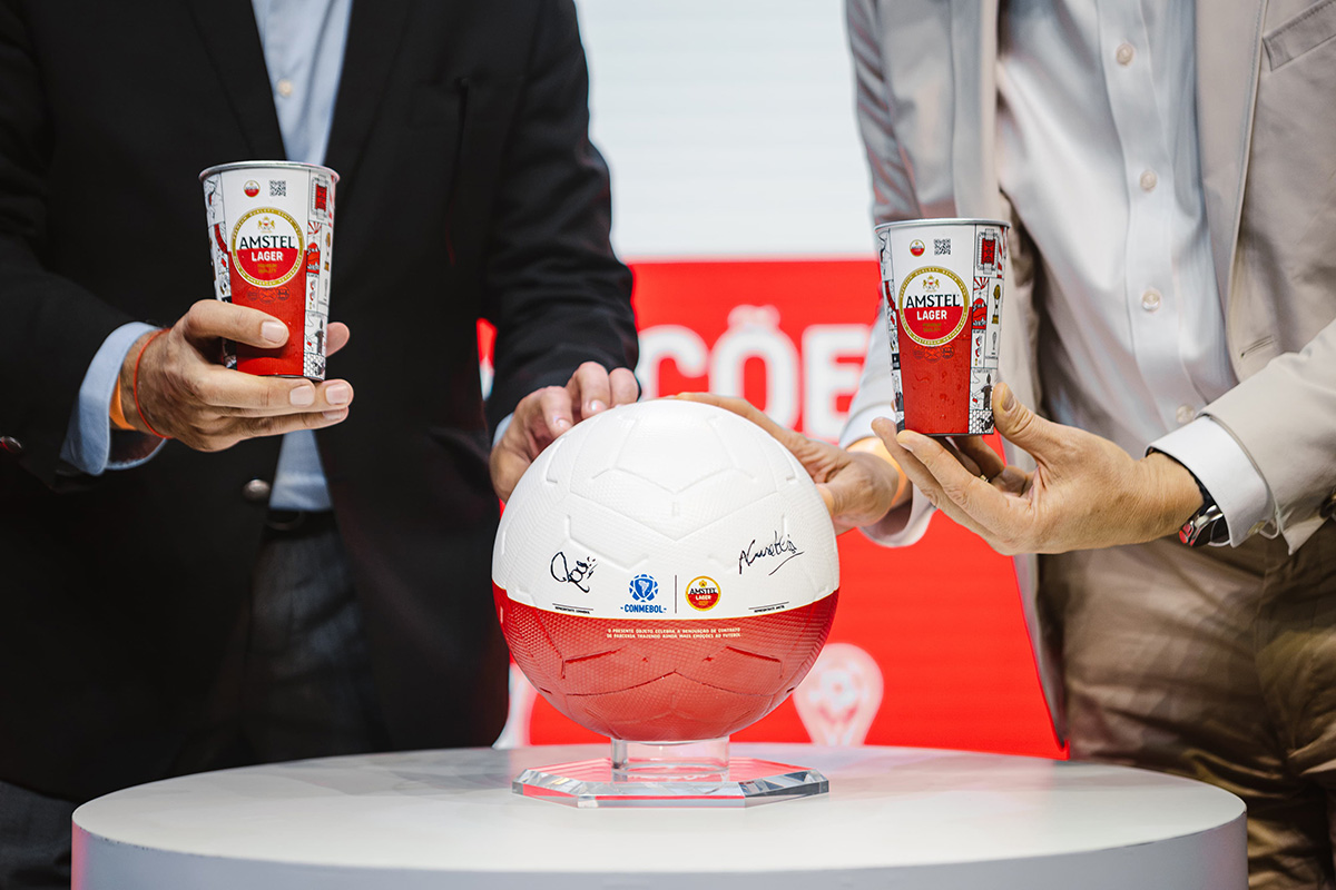 Amstel renova parceria como a cerveja oficial da CONMEBOL Libertadores
