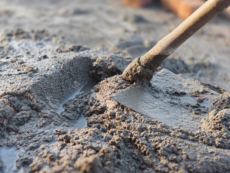 Concretagem em obra pequena: como planejar a mistura para evitar desperdício e retrabalho
