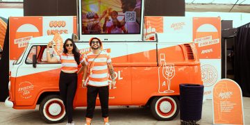 Aperol patrocina Rock the Mountain e leva drinks ao backstage e às pistas do festival